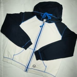 Woman’s Zip Up Hoodie | ft pockets | Medium